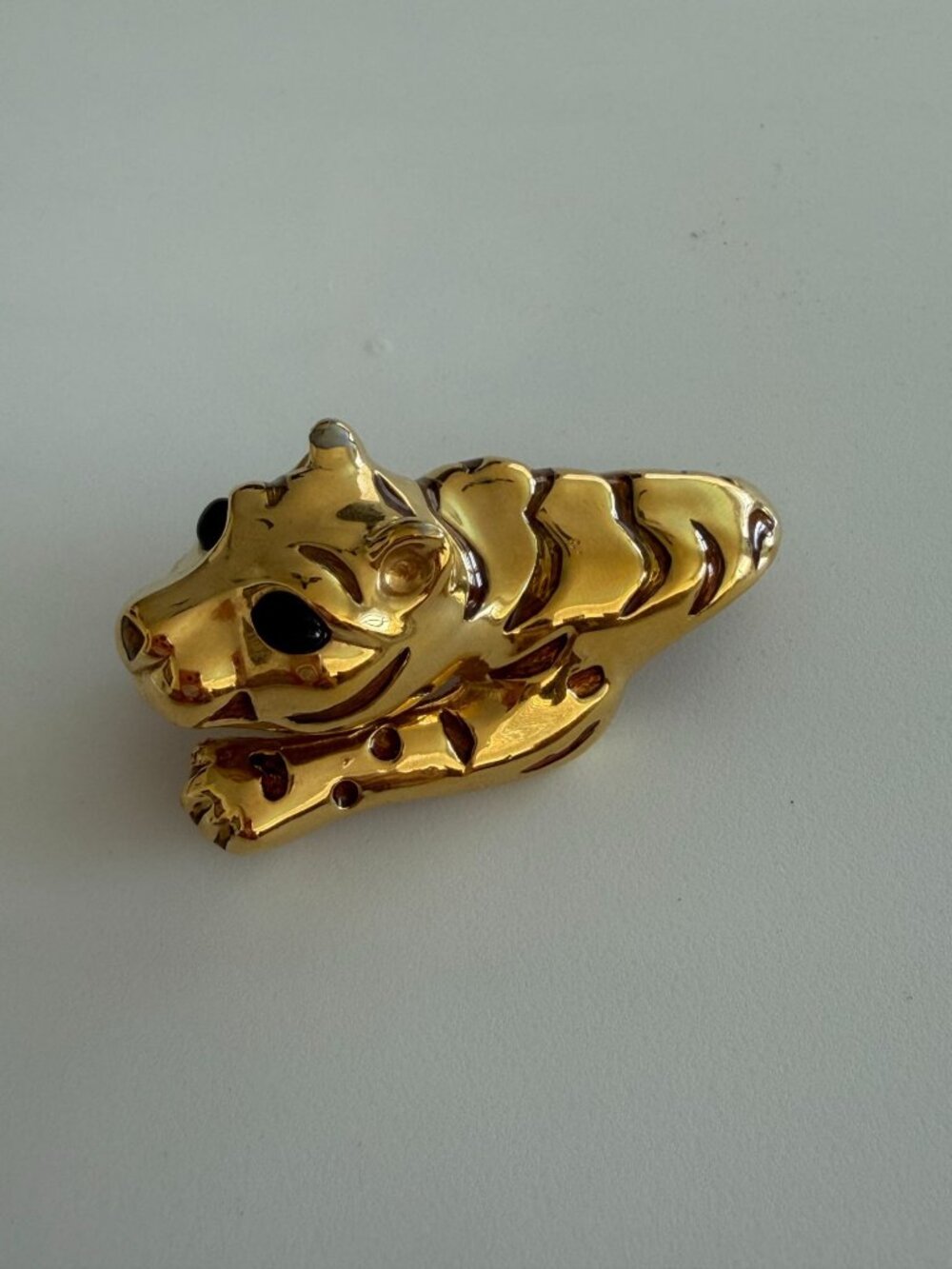 CINER Womens Vintage Gold Tone Tiger Pin Brooch